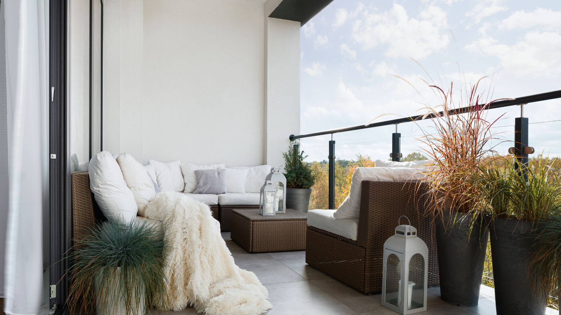 Small Balcony Design Ideas: Maximize Your Space with Style