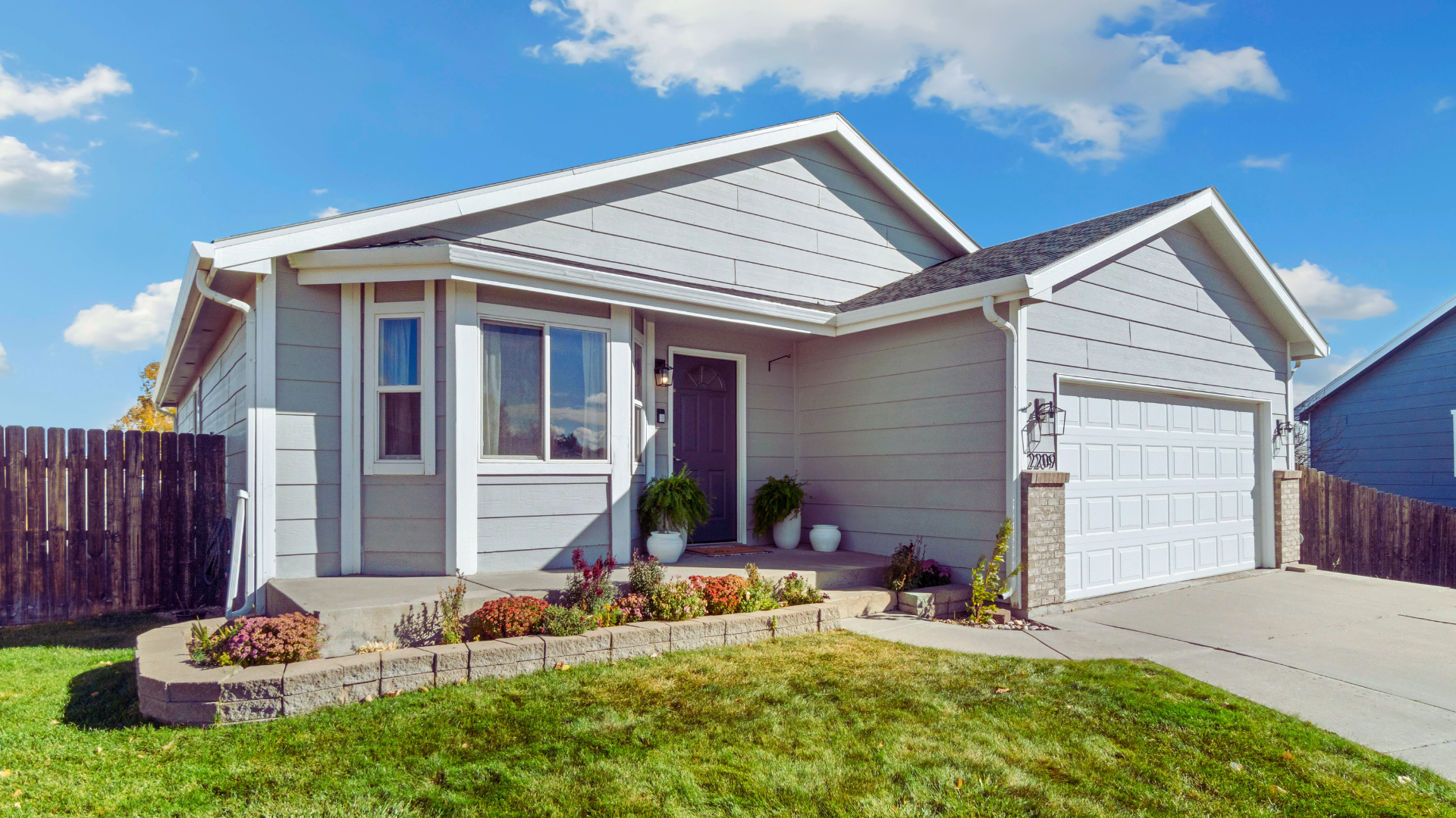 Front Yard Landscaping Ideas That Boost Curb Appeal: Enhance Your Home’s First Impression